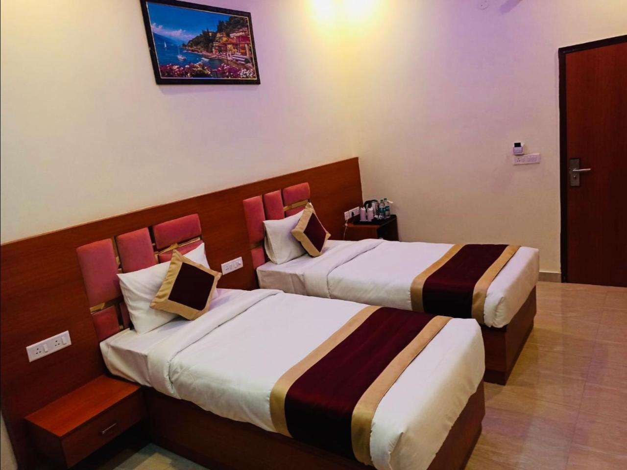 Kusum House Bed & Breakfast Greater Noida Eksteriør bilde