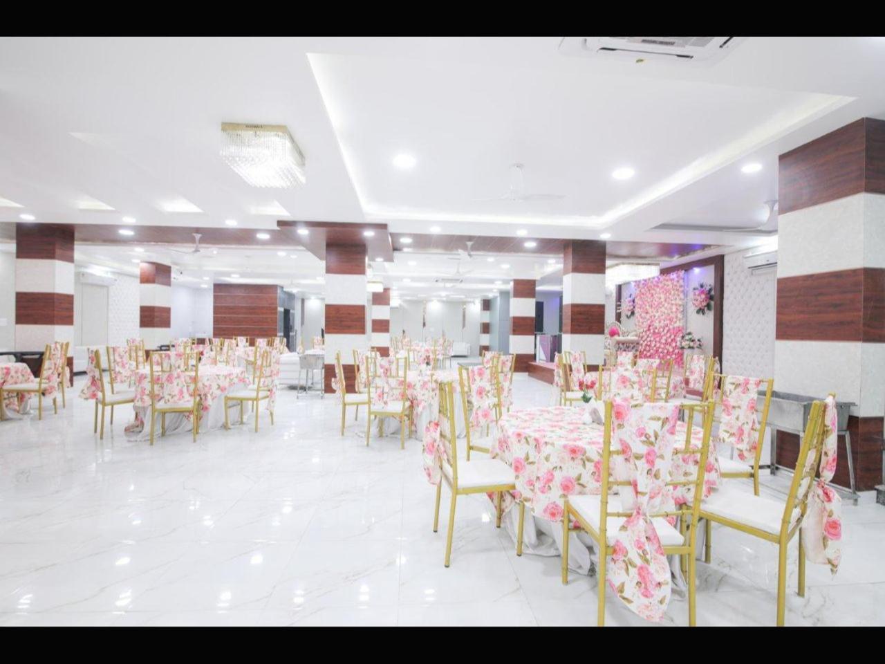 Kusum House Bed & Breakfast Greater Noida Eksteriør bilde